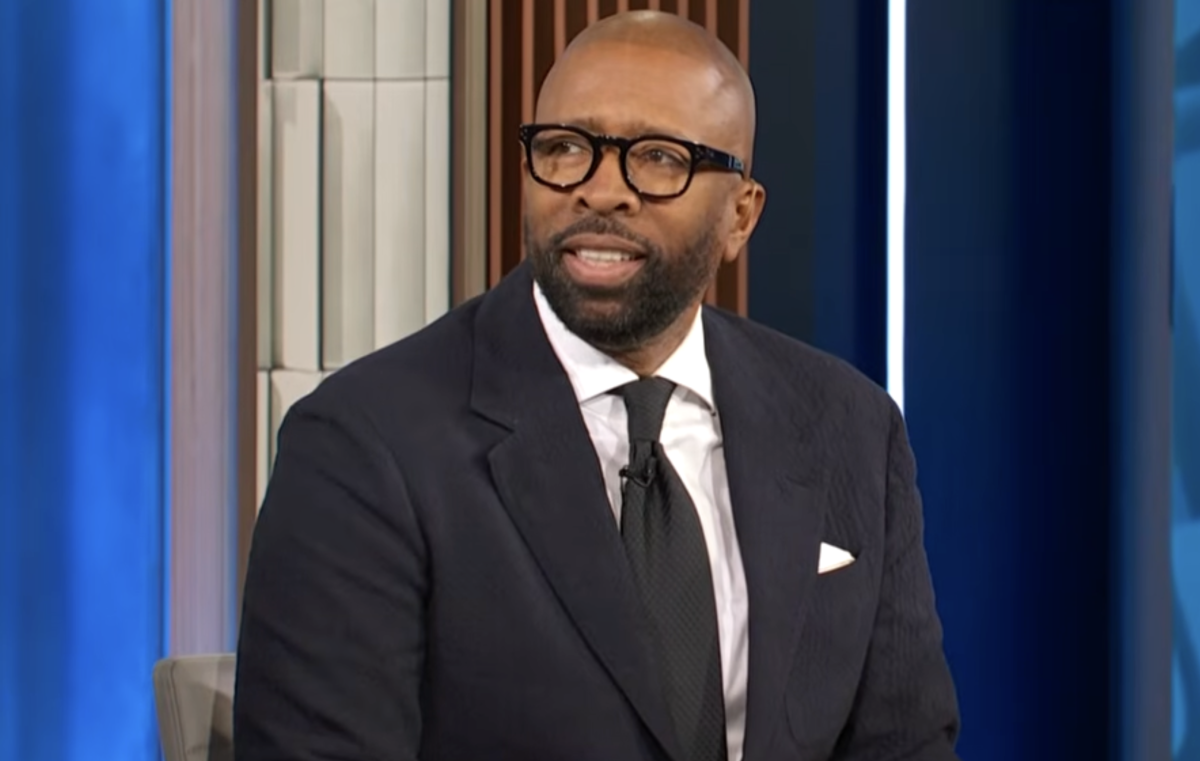 Fans Float Theory For Kenny Smith's March Madness Absence
