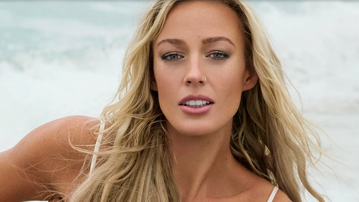 Sports Illustrated Swimsuit Wishes Sophie Cunningham Happy Birthday