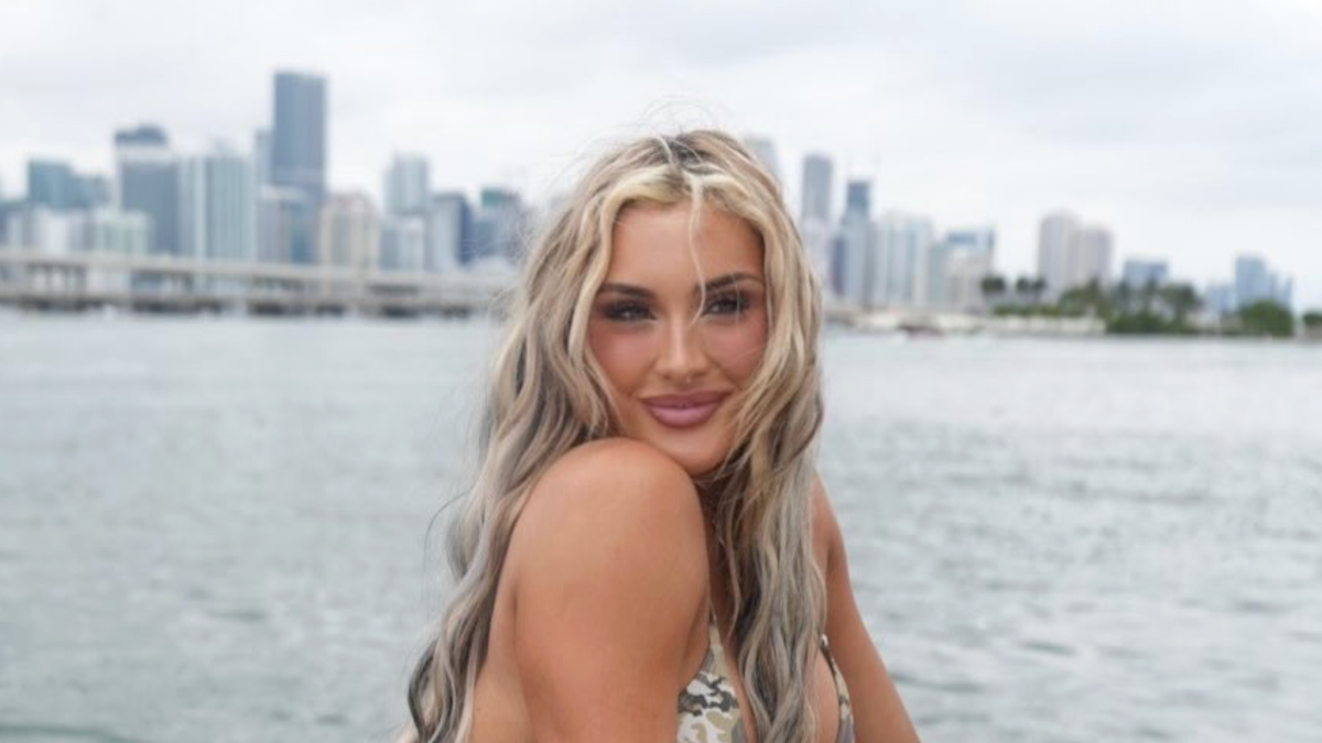 WWE Star Tiffany Stratton's Swimsuit Photo Already Has Over 110,000 Likes