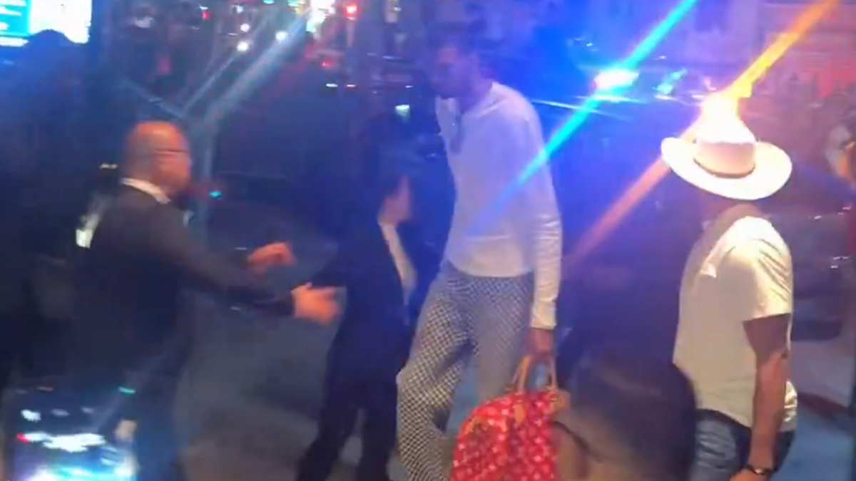 Video Surfaces Of Knicks Fans Harassing Victor Wembanyama At Hotel
