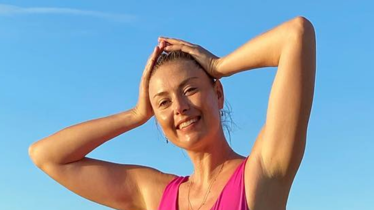 Tennis Legend Maria Sharapova Has Fans In Awe Of Swimsuit Photo At 39