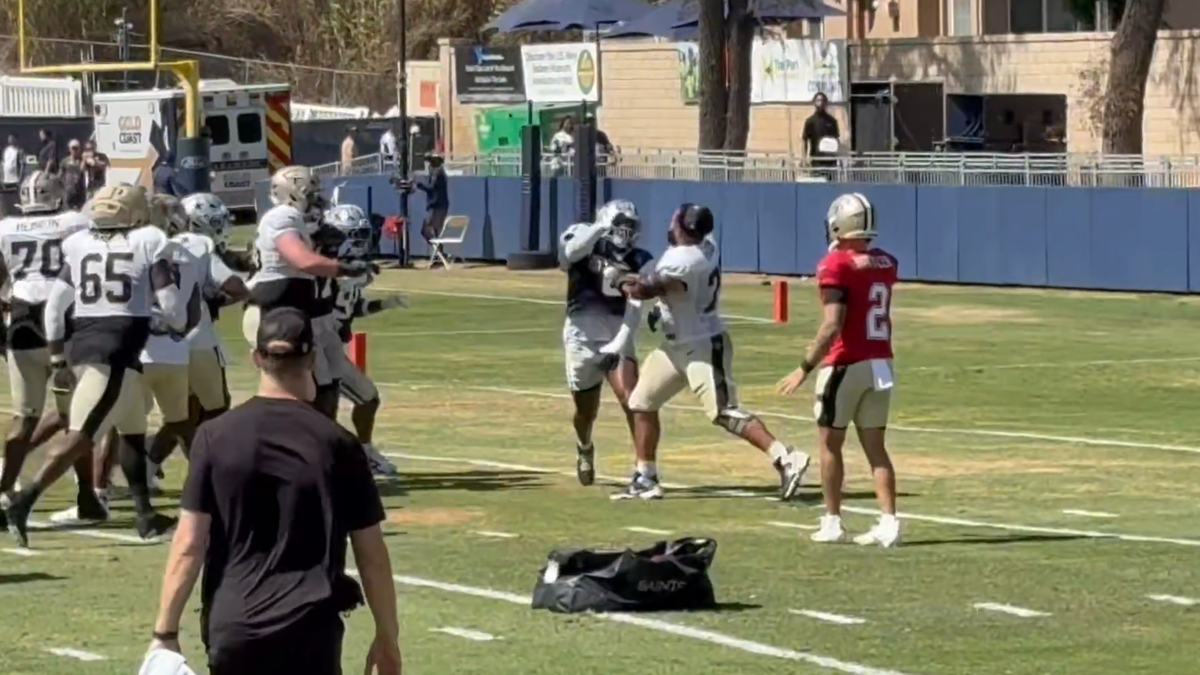 Punches Thrown During Brawl At Cowboys-Saints Joint Practice