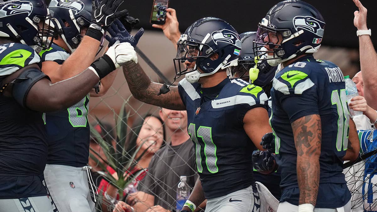 Vote for Athlon’s NFL Awards for Week 2