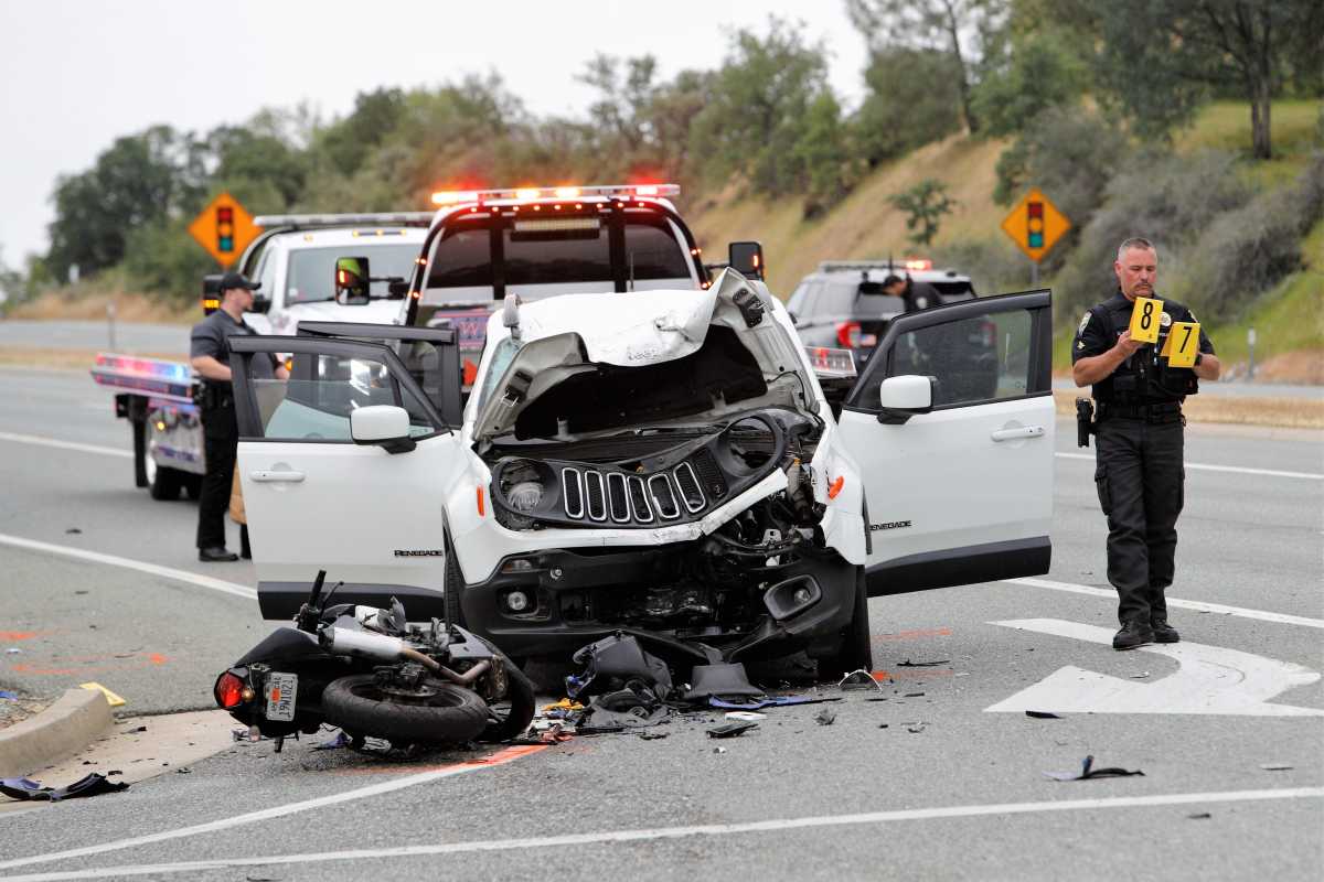 Prayers Pouring In After 6 Teens Are In 'Horrific' Deadly Crash
