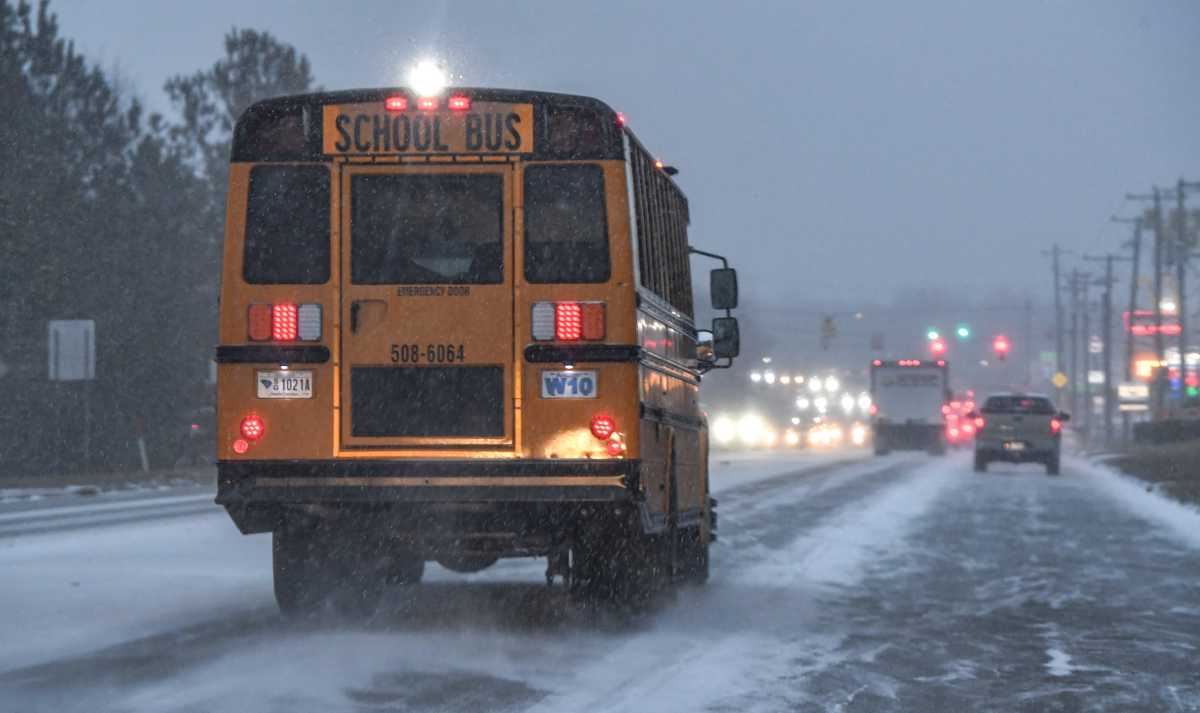 10 Students Hospitalized After Fatal U.S. School Bus Crash