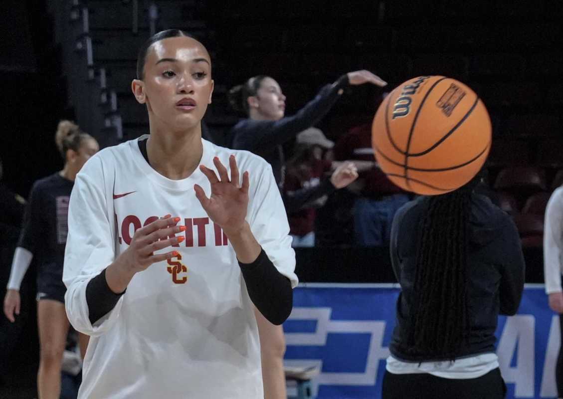 USC Star Jazzy Davidson Appears To Be Dating Player In Sweet 16