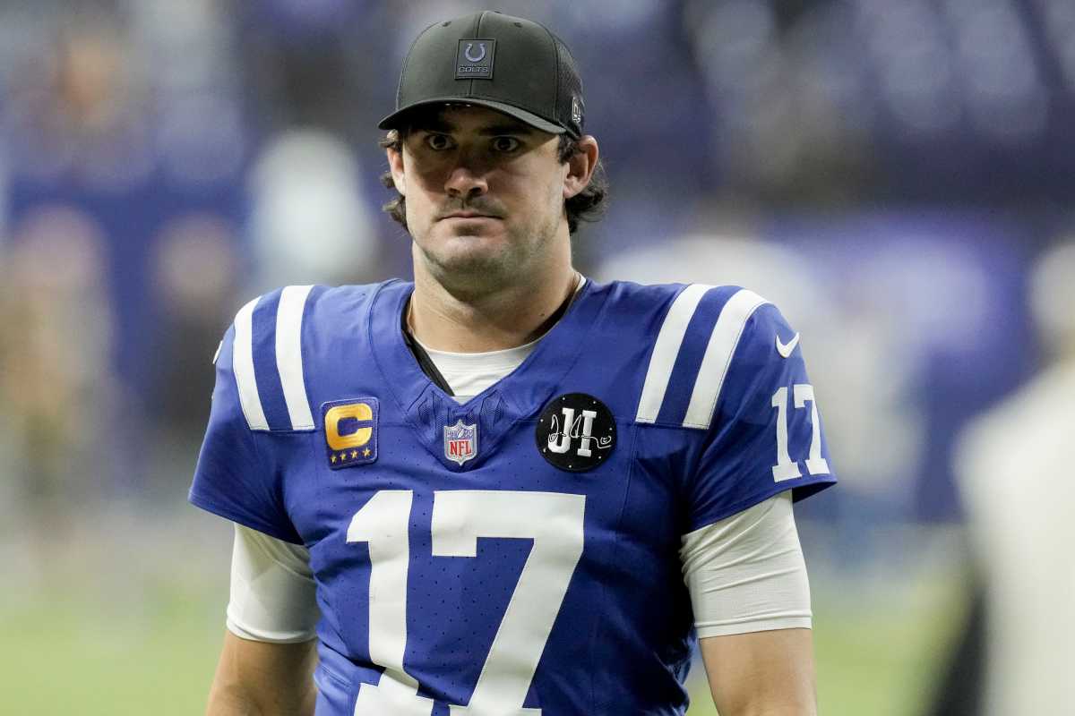 Colts Predicted to Sign Former Pro Bowl QB After Daniel Jones Move