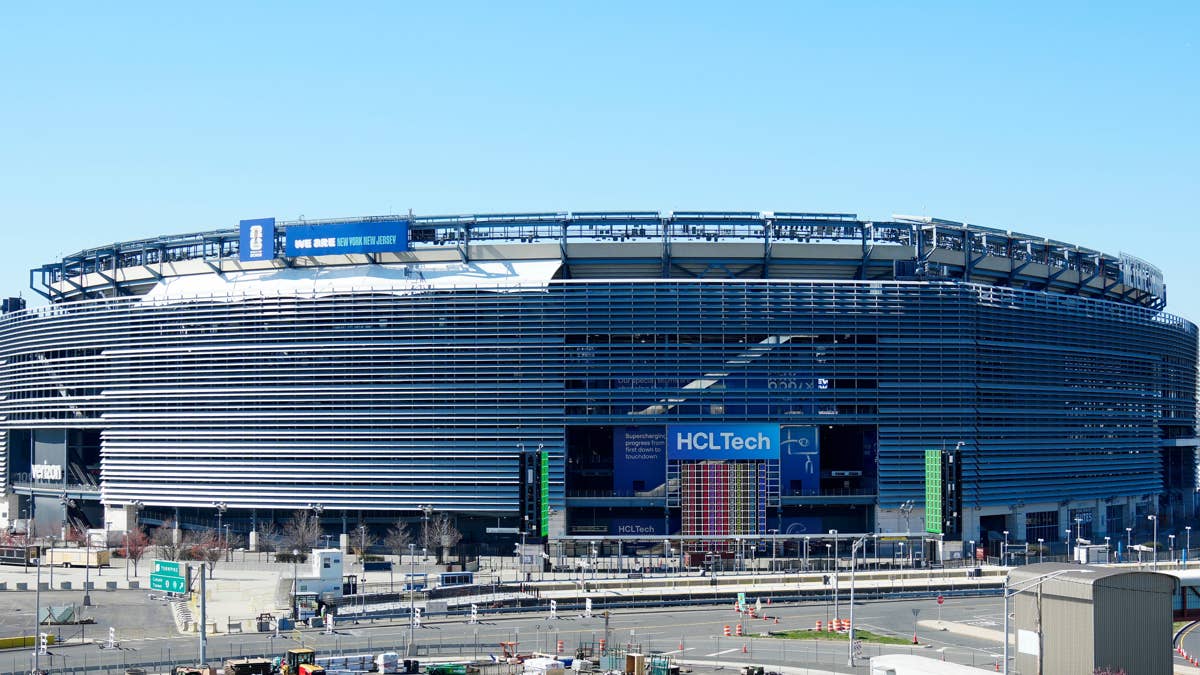 World Cup Players Are Having Issues With MetLife Stadium, Too