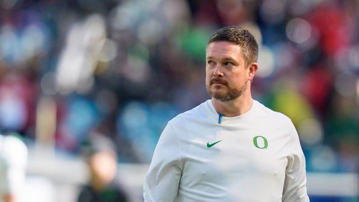 Oregon Fans Expect 'Changes' From Dan Lanning After Loss vs. Illinois
