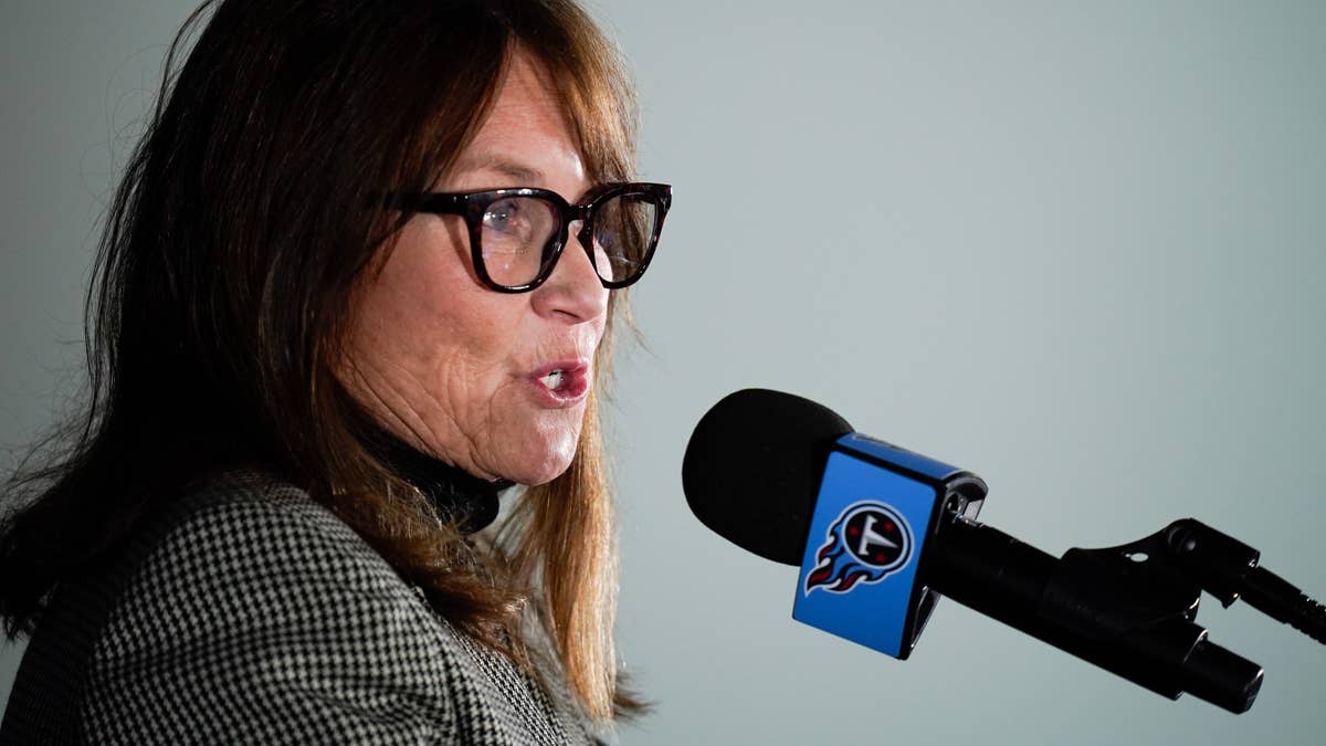 Tennessee Titans Fans Are Fed Up With Ownership Amid 0-5 Start