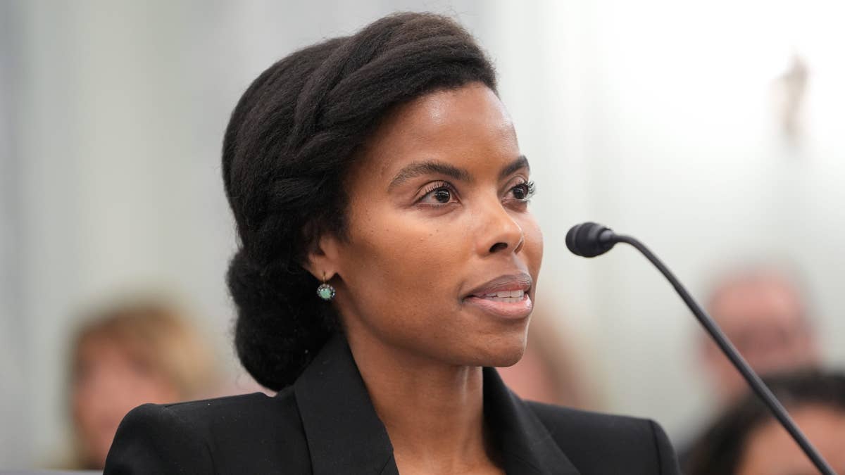 The FCC Commissioner Is Siding With Frustrated U.S. Sports Fans