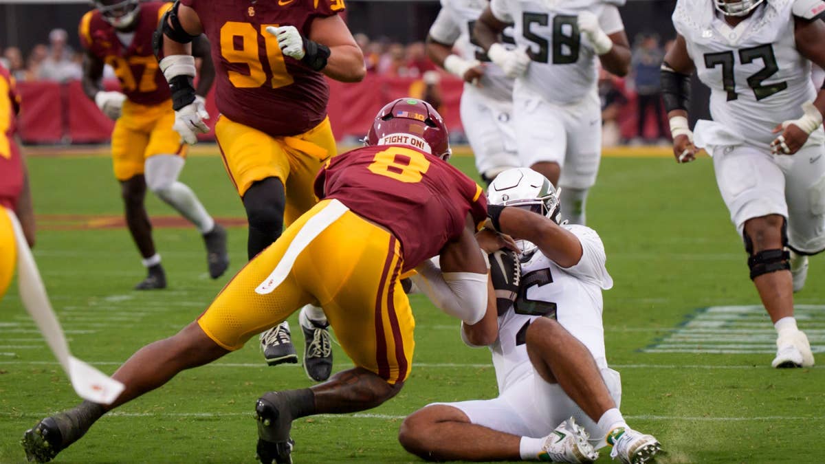 USC Announces Desman Stephens II Suspension After 'Dirty' Hit On Dante Moore