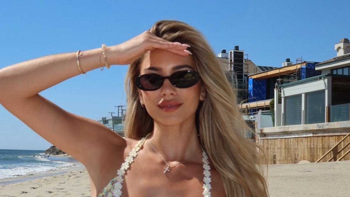 Wyndham Clark's Girlfriend Sizzles In Fourth Of July Swimsuit