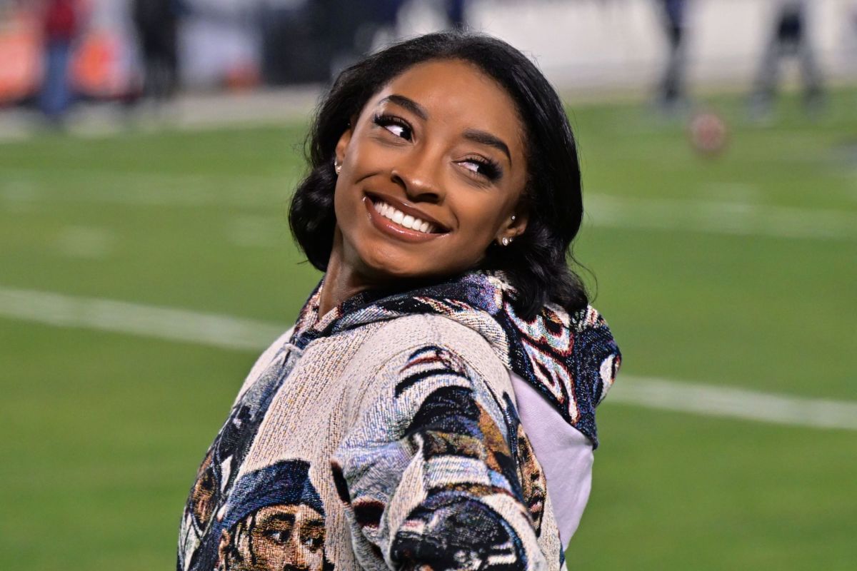 U.S. Gymnast Simone Biles' Personal Move Left Fans in Tears