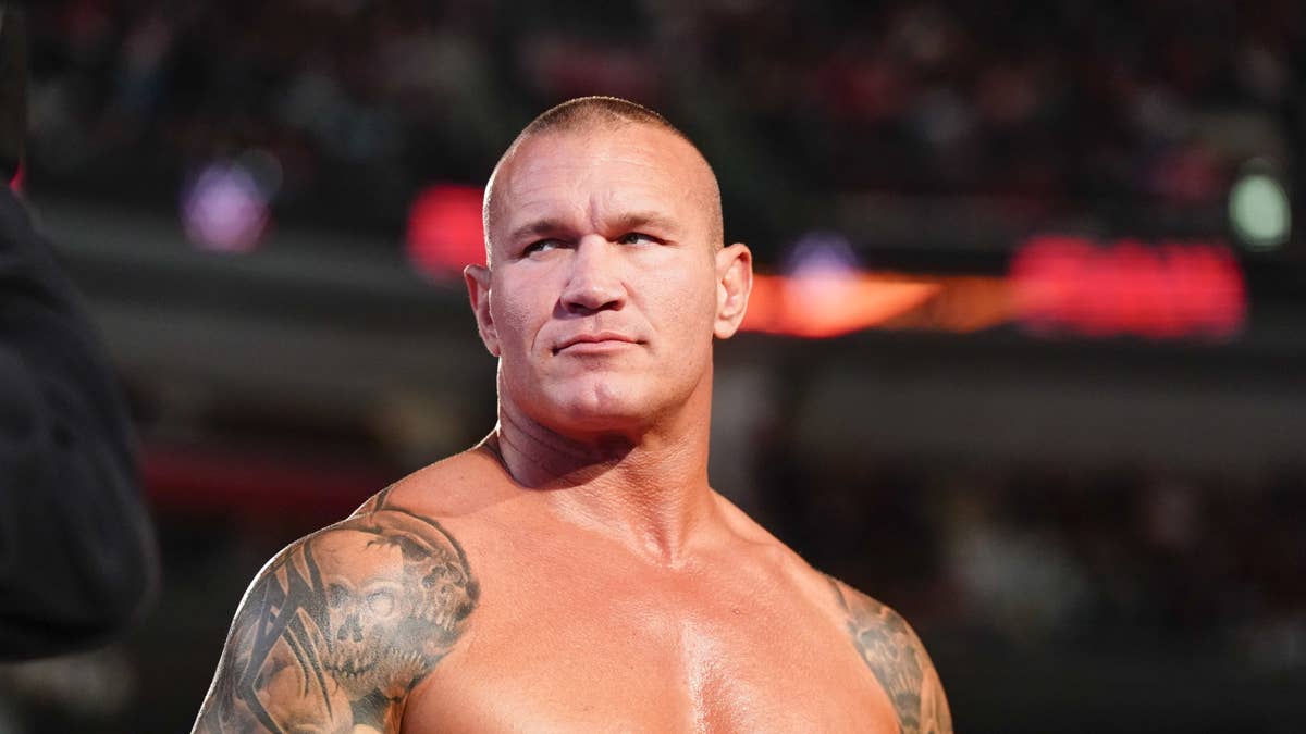 Randy Orton Forced to Step In After Fan Invades Privacy at his Residence