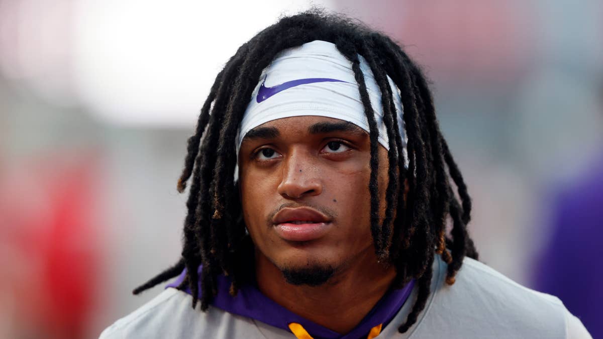 Falcons Rookie Returns to Place That Sheltered His Family During Hurricane Katrina