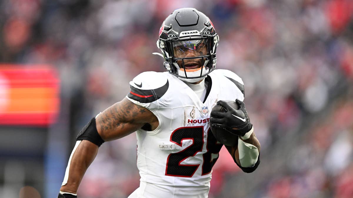 Joe Mixon Won't Sign With Seahawks After Physical, and Seattle Still Needs a Back