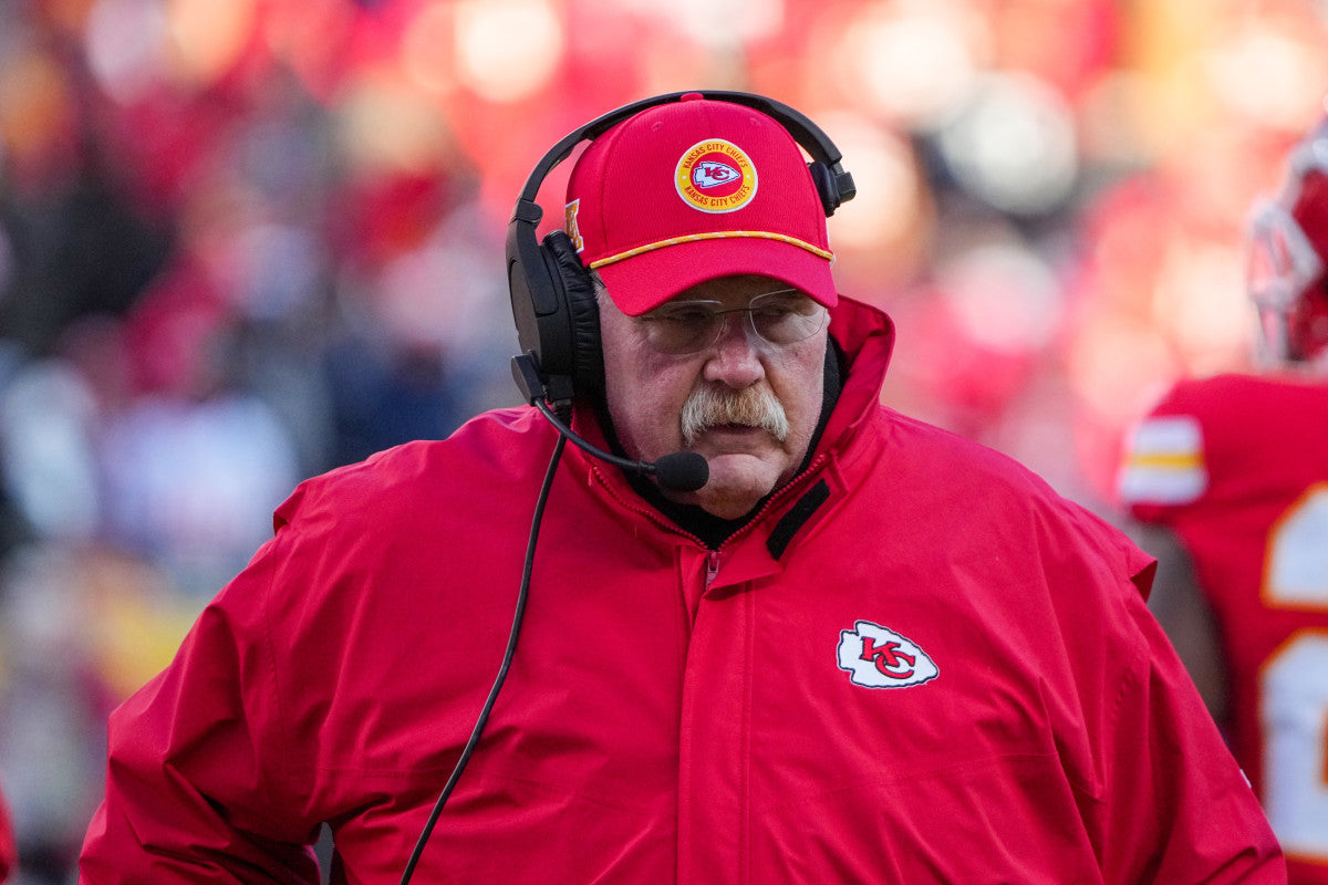 Chiefs Receive Disappointing Jeremiyah Love Prediction After NFL Combine