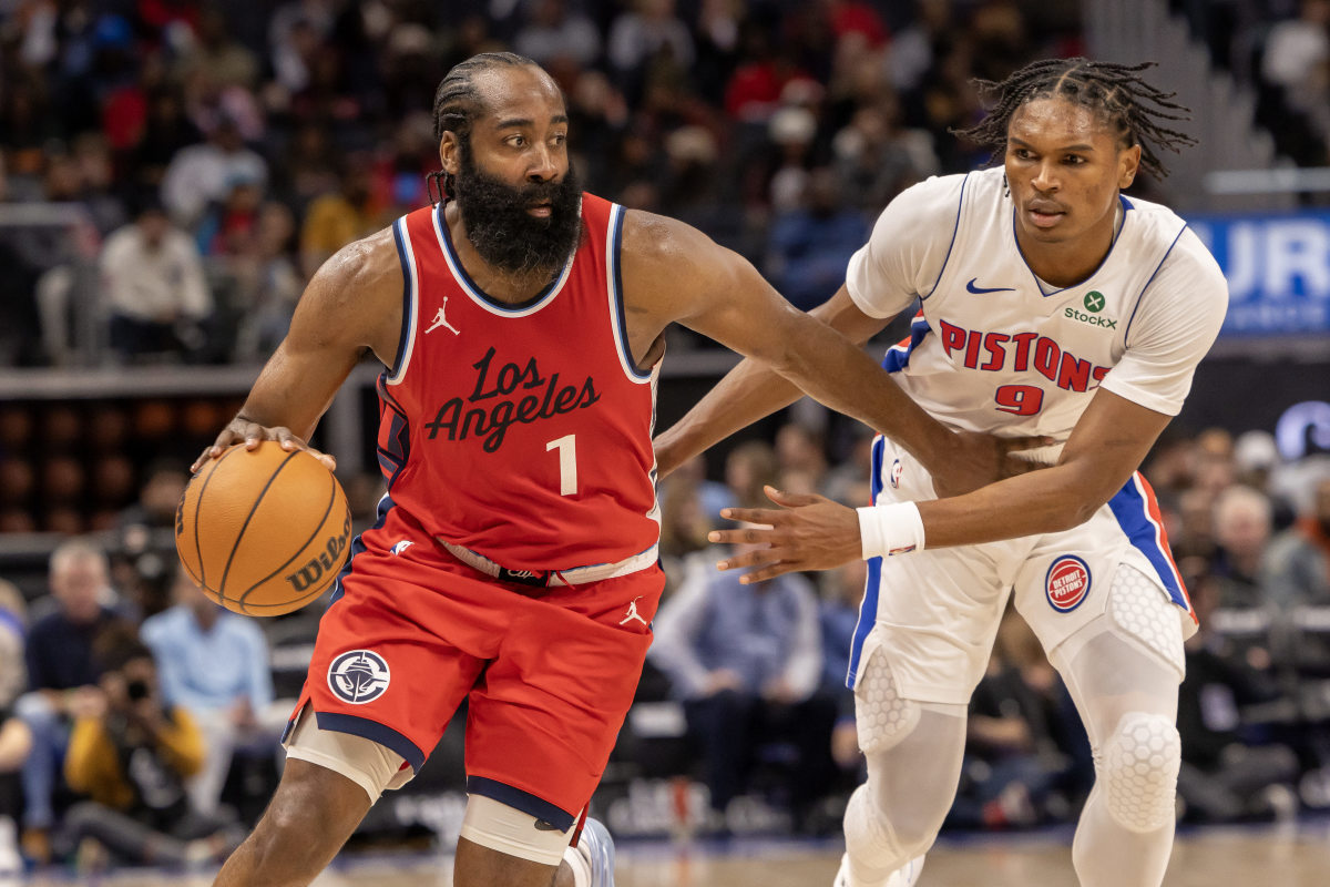 Clippers Reportedly Trade James Harden Before Thursday's Deadline