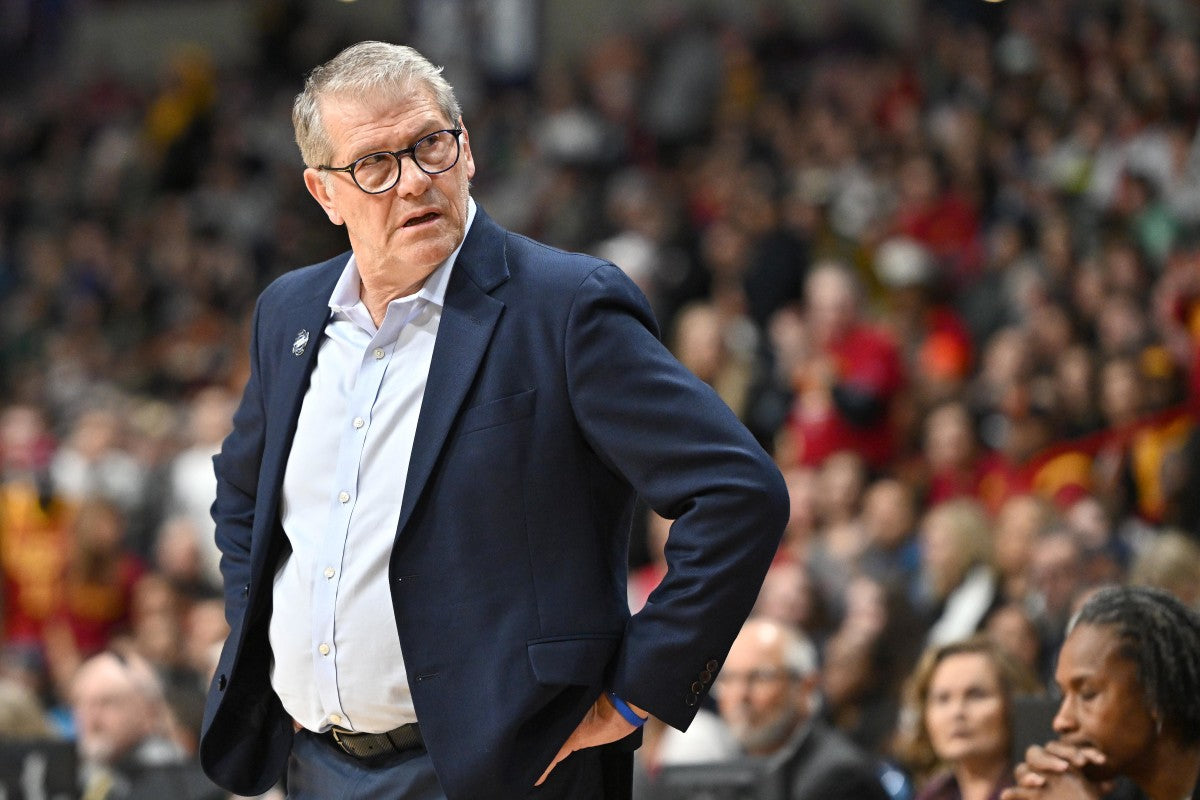 Geno Auriemma Dealt Unfortunate News After Public Apology