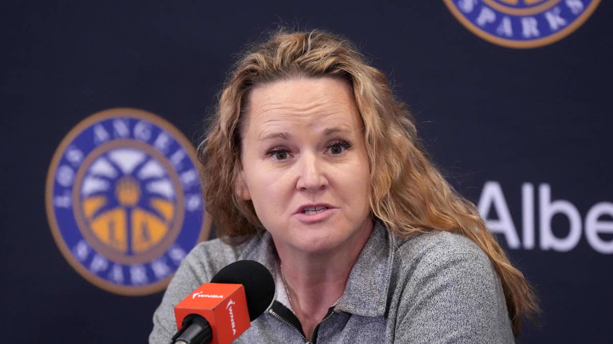 Sparks Coach Sends Strong Message on Angel Reese