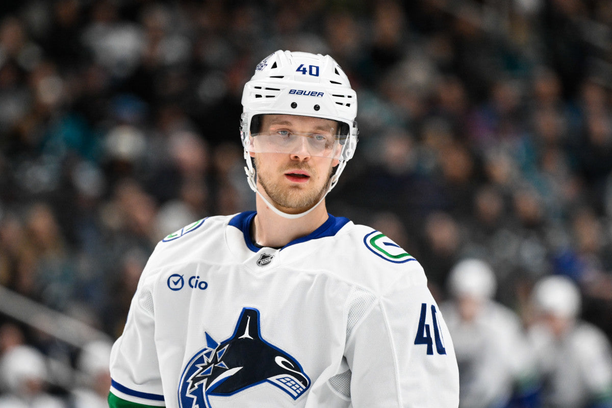 Vancouver Canucks: NHL Analyst Believes Other Teams Won't Trade for Elias Pettersson