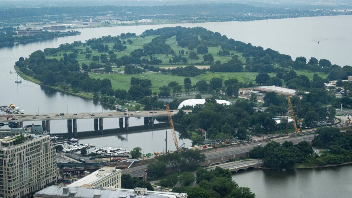 East Potomac Golf Redesign Raises a Bigger Public-Access Question