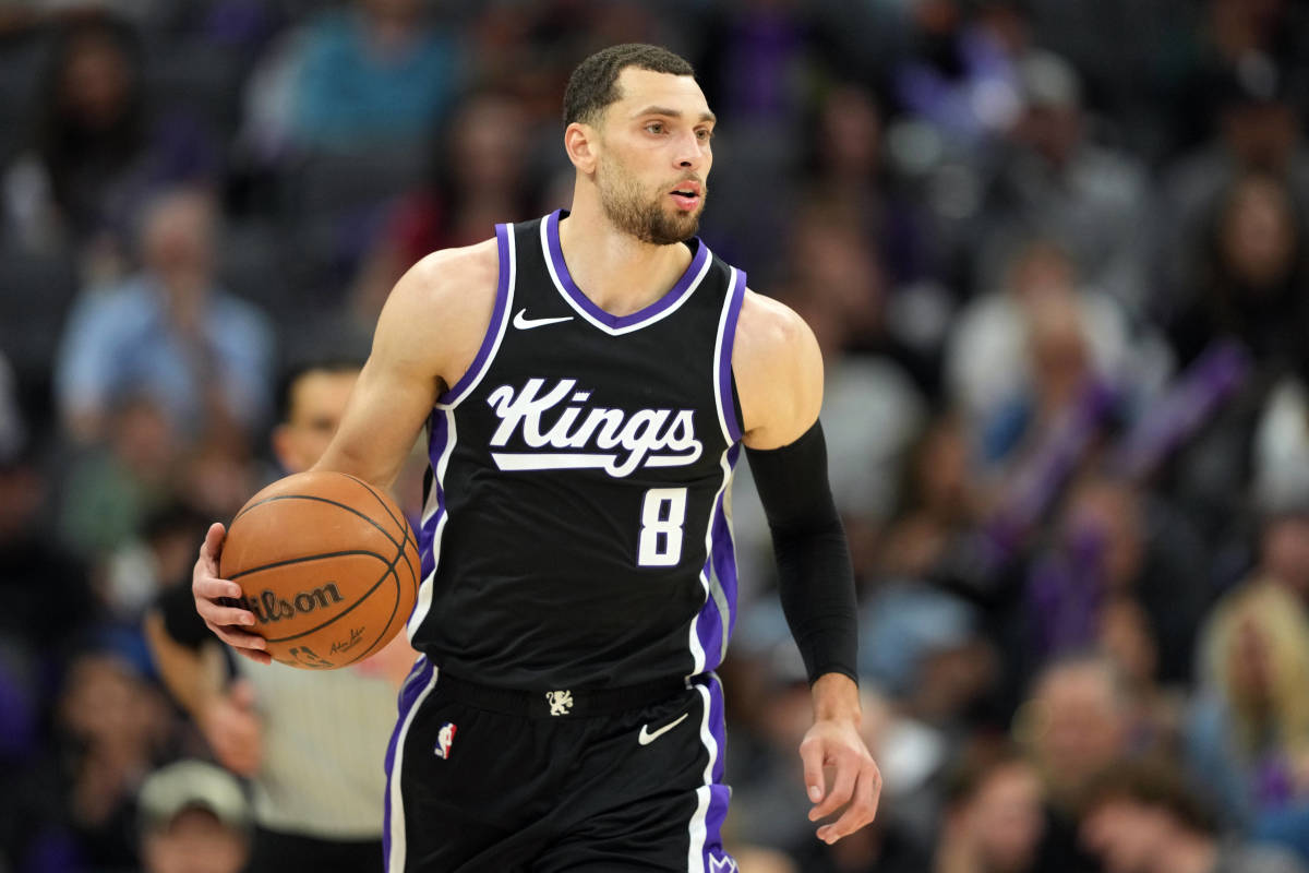 Trade Proposal Sends Kings' Zach LaVine to Pelicans for 2 Ex-Warriors Champions
