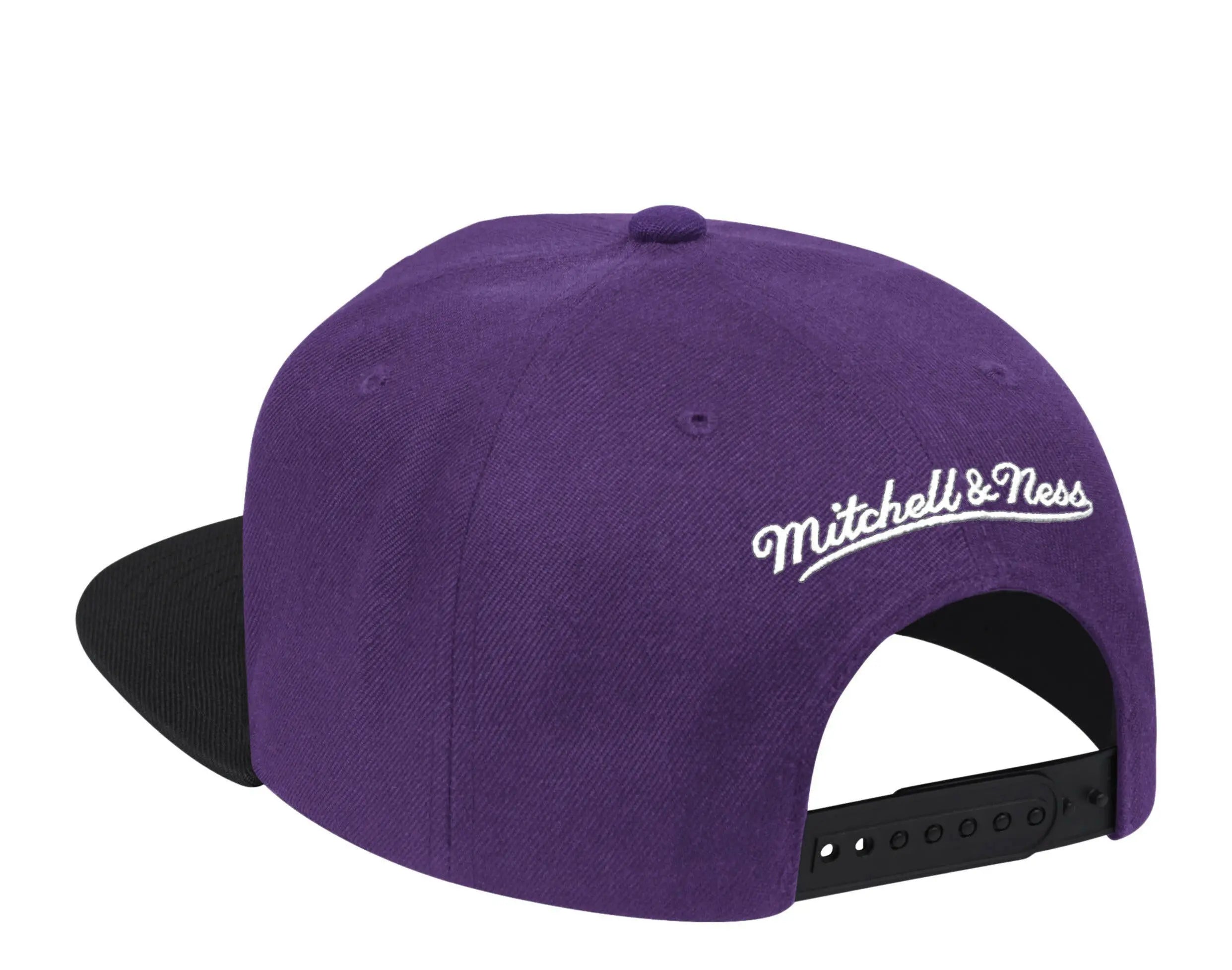Mitchell & Ness 2 Tone HWC Classic Los Angeles Lakers Snapback Hat Purple/Black 2