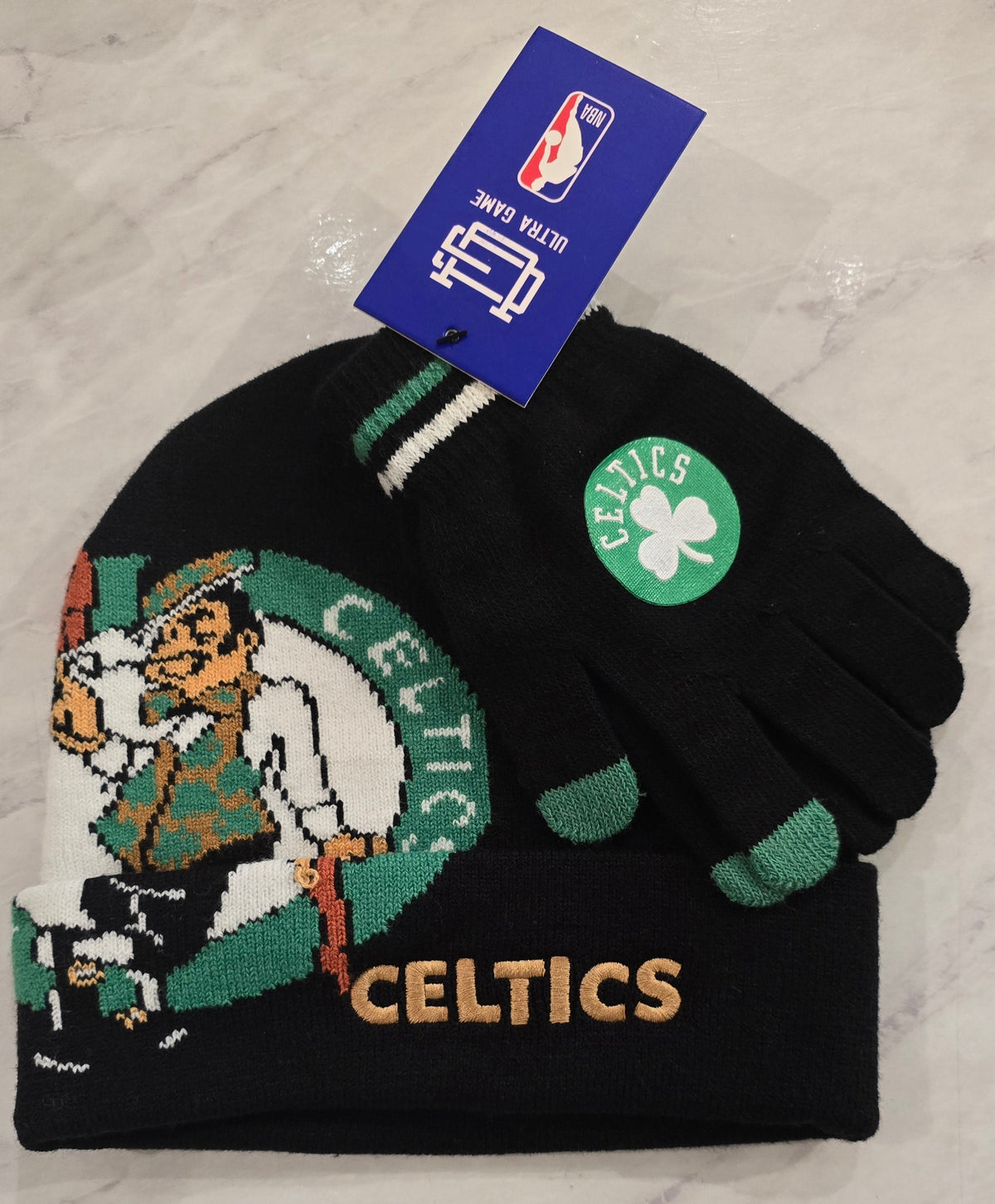 Boston Celtics Logo Winter Hat & Gloves Gift Set Black 1