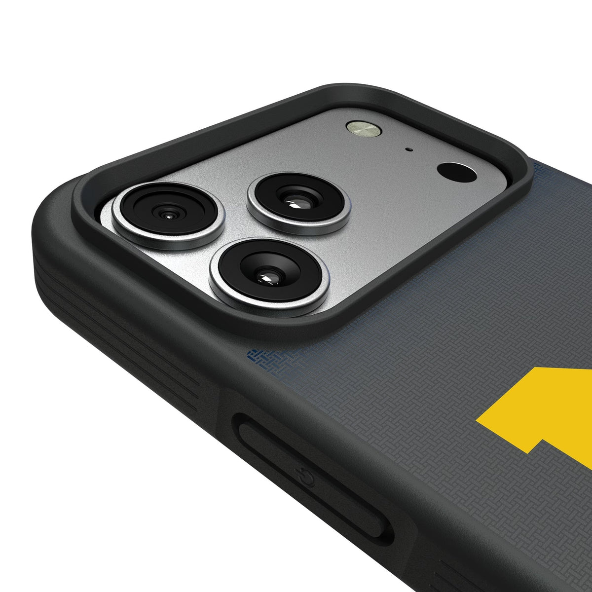 University of Michigan Wolverines Linen Bump Phone Case for Apple iPhone 17 Series 6