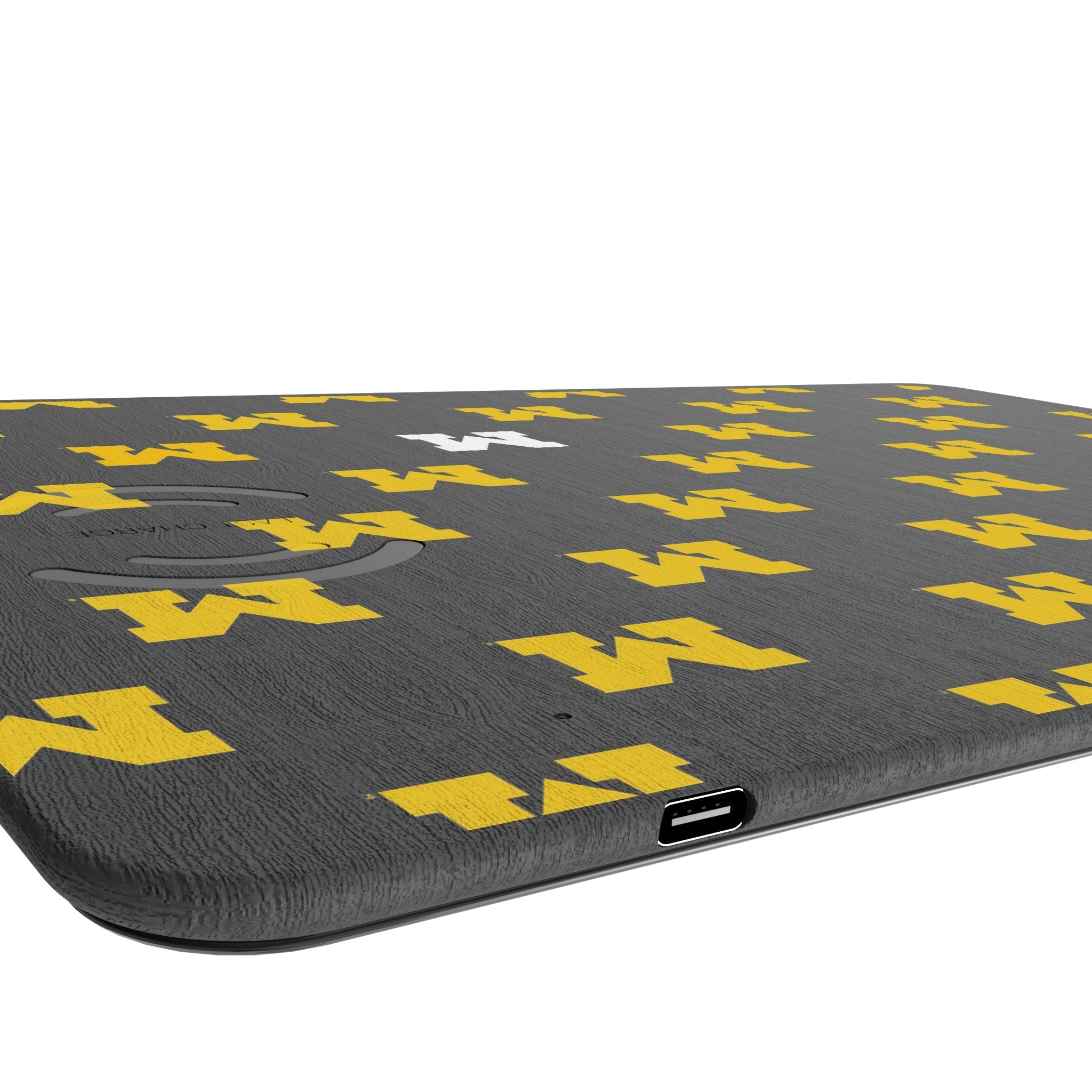 University of Michigan Wolverines Fashion Pattern 15-Watt Wireless Charger and Mouse Pad 3