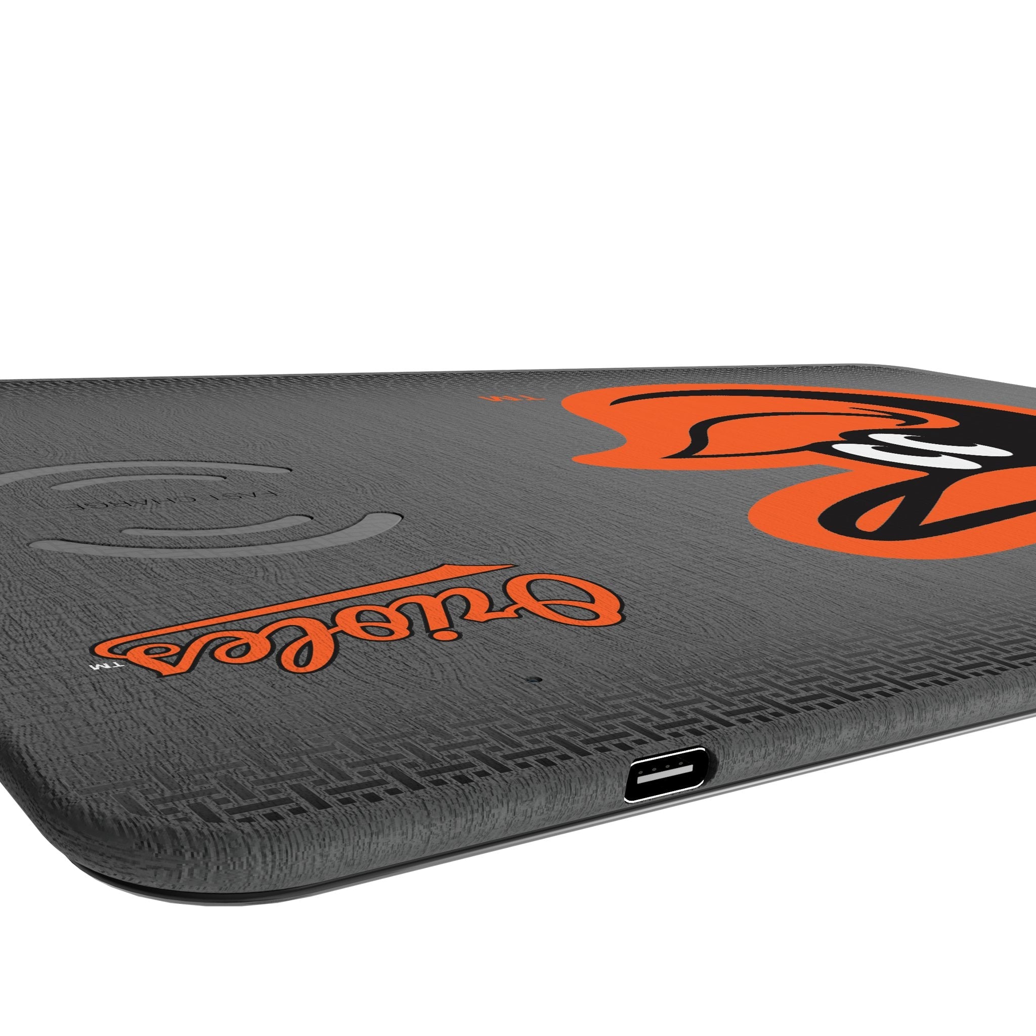 Baltimore Orioles Linen 15-Watt Wireless Charger and Mouse Pad 3