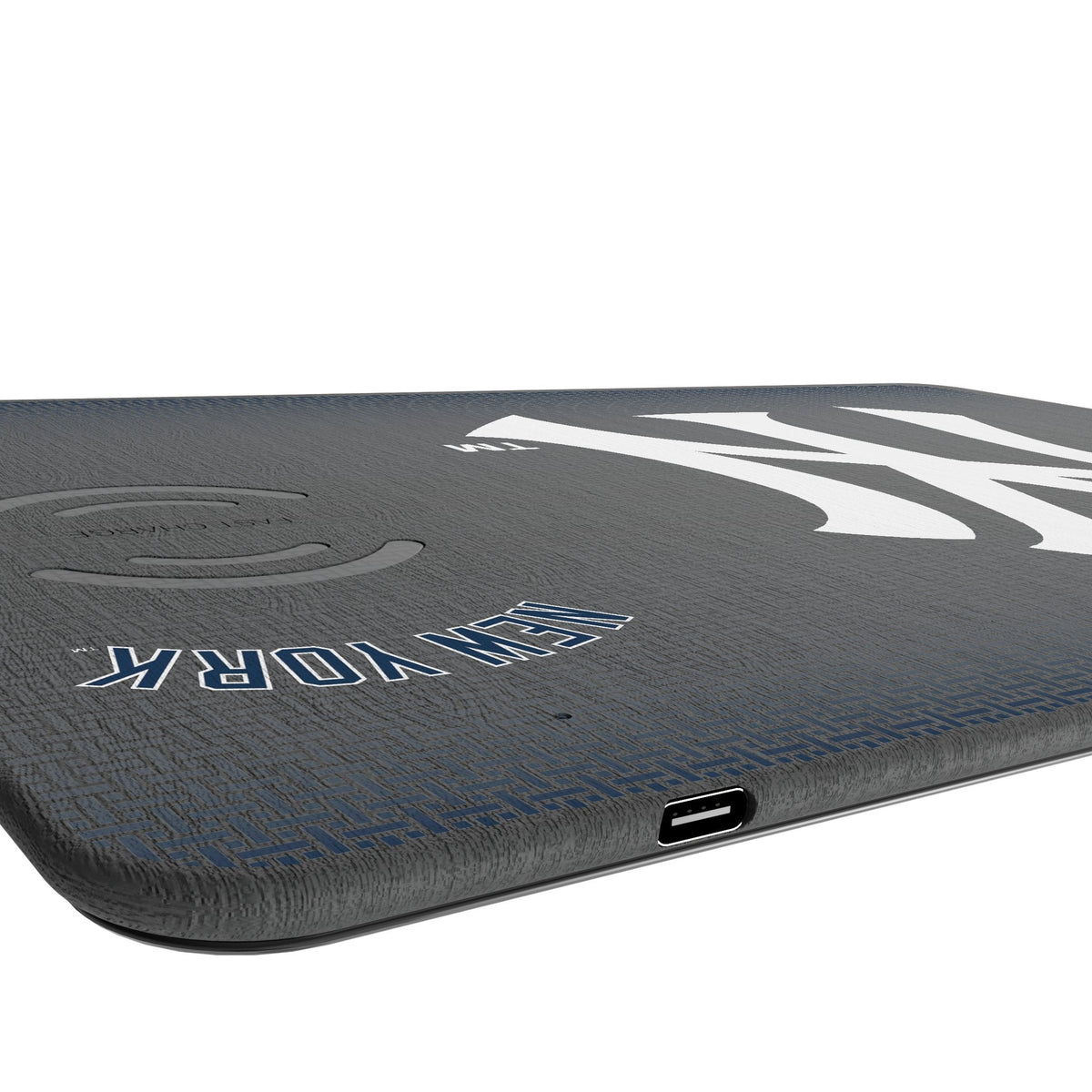 New York Yankees Linen 15-Watt Wireless Charger and Mouse Pad 3