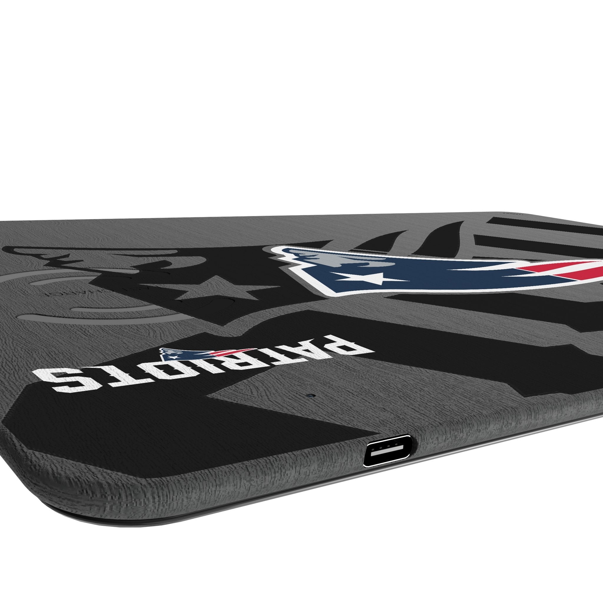 New England Patriots Monocolor Tilt 15-Watt Wireless Charger and Mouse Pad 3