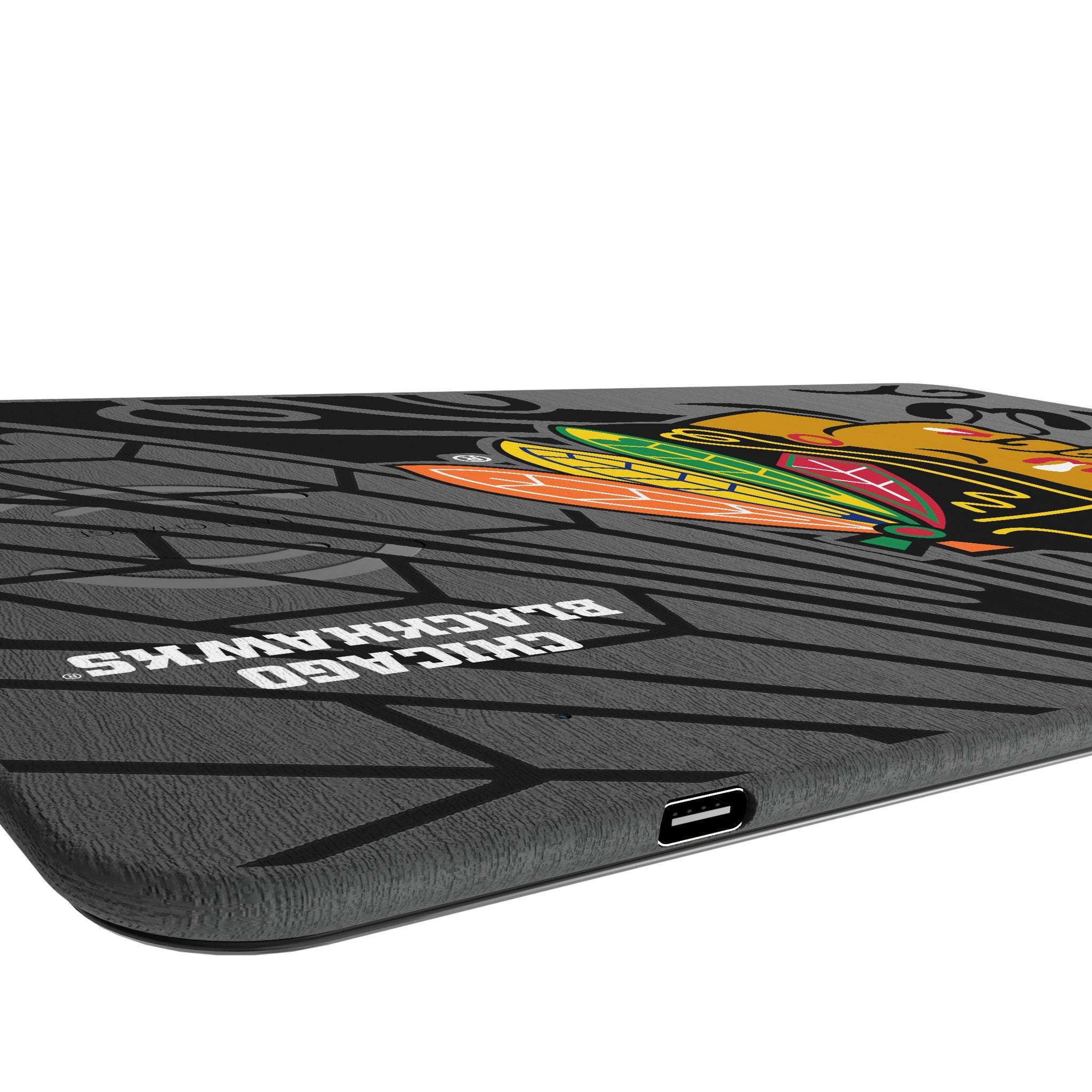 Chicago Blackhawks Monocolor Tilt 15-Watt Wireless Charger and Mouse Pad 3