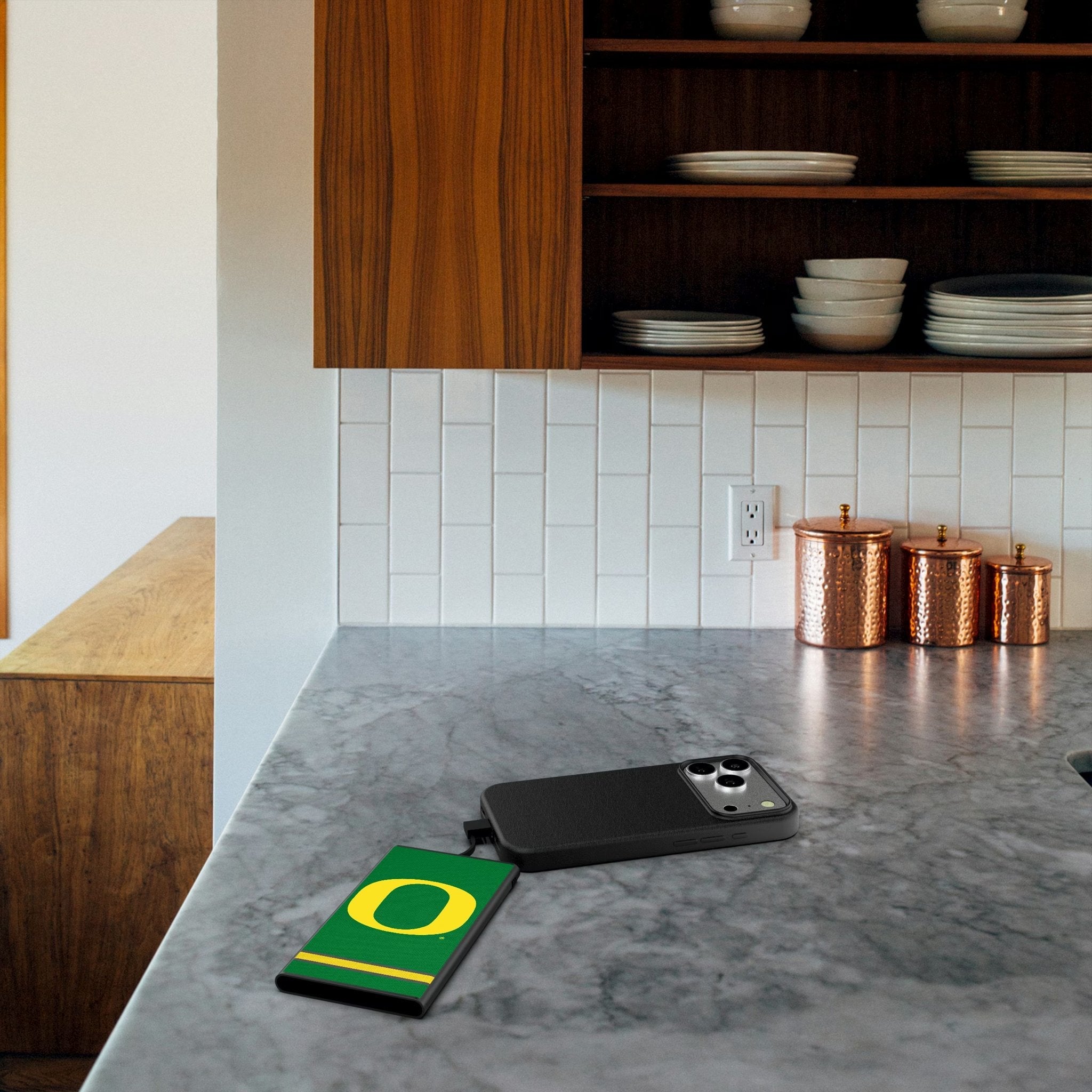 University of Oregon Ducks Stripe 5000mAh Flat Powerbank 4