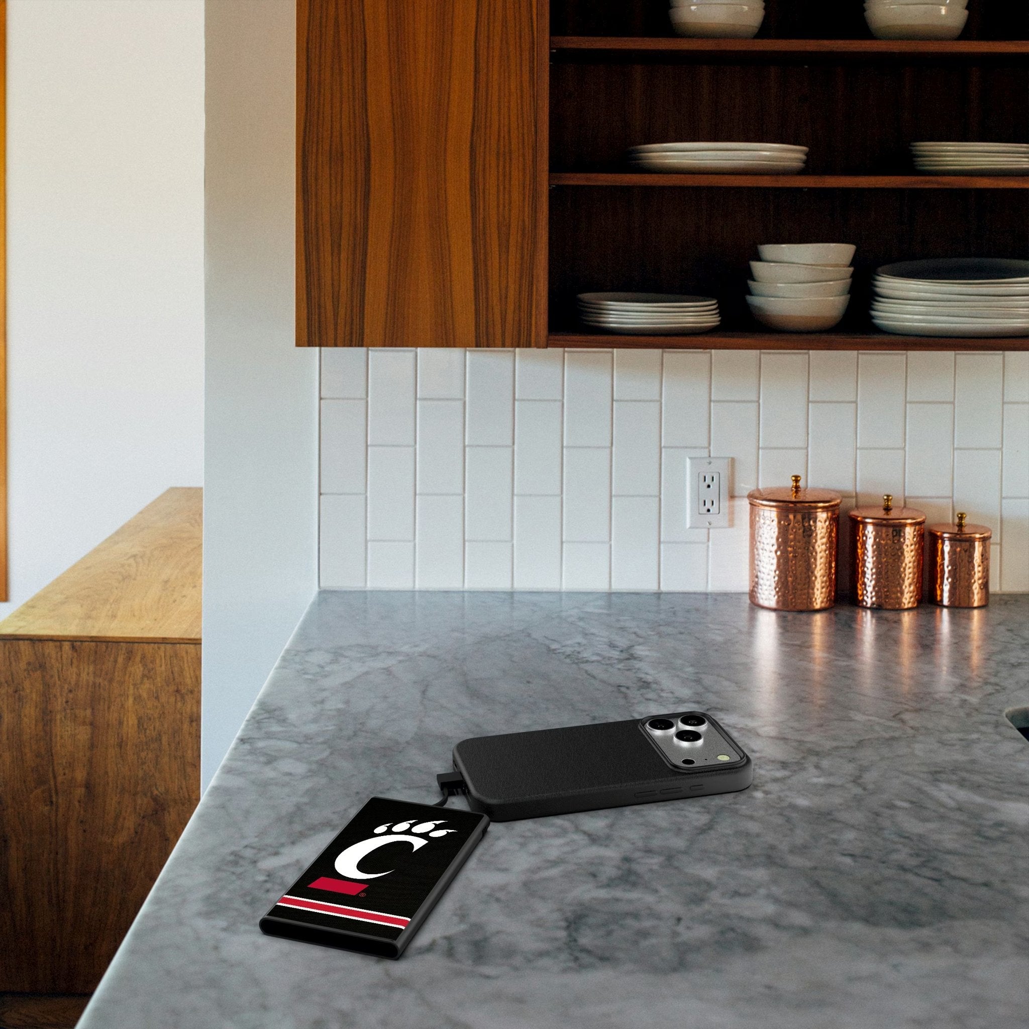 University of Cincinnati Bearcats Stripe 5000mAh Flat Powerbank 4