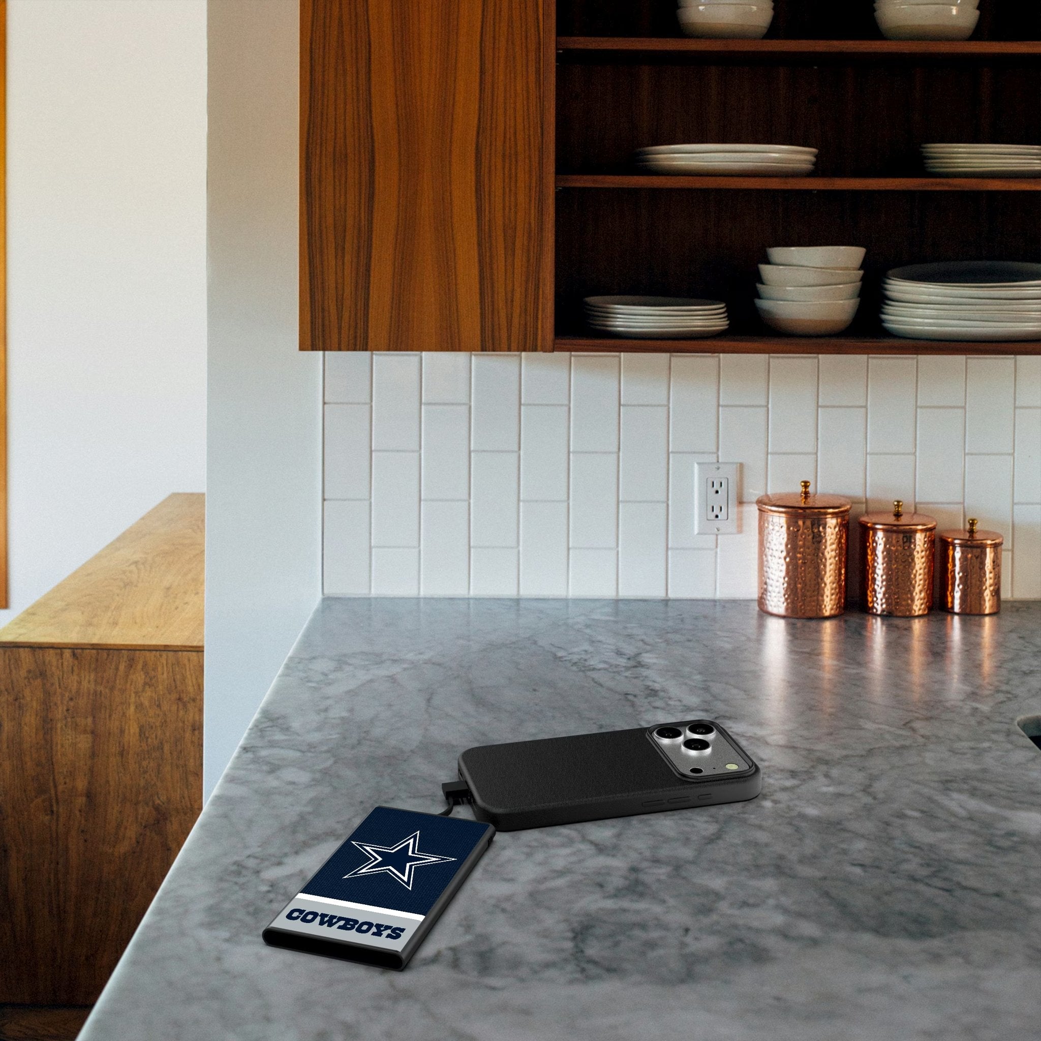 Dallas Cowboys Endzone Solid 5000mAh Flat Powerbank 4