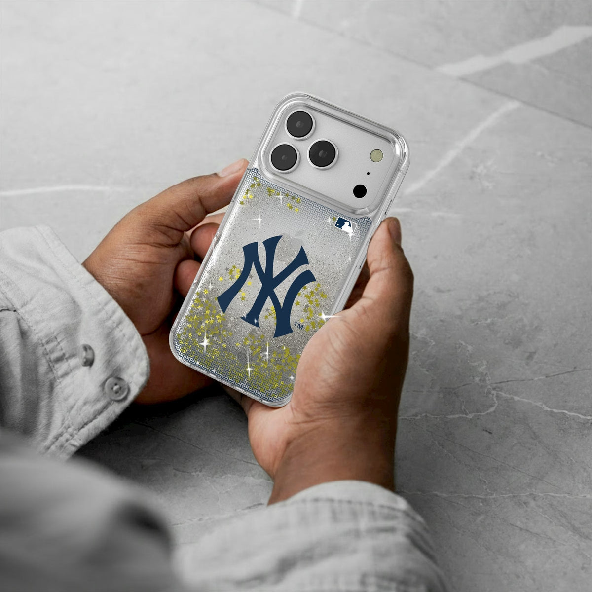 New York Yankees Linen Glitter Phone Case for Apple iPhone 17 Series 5