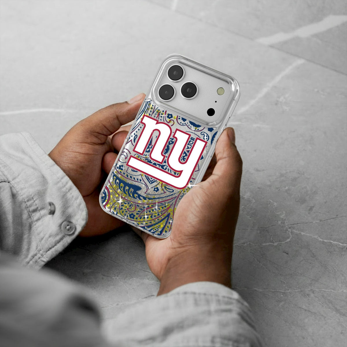 New York Giants Paisley Glitter Phone Case for Apple iPhone 17 Series 5
