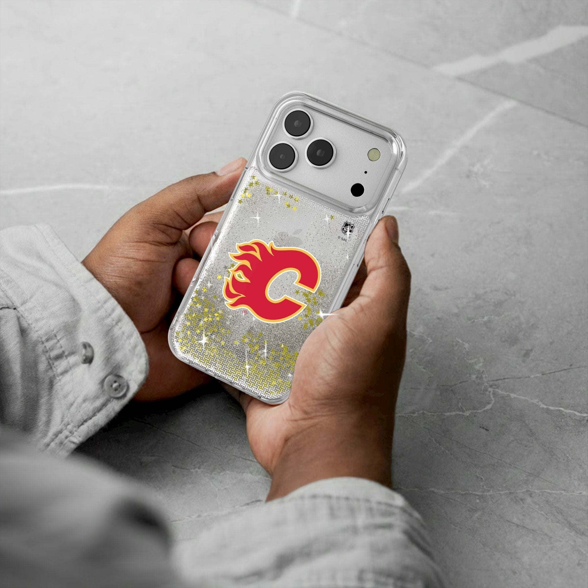 Calgary Flames Linen Glitter Phone Case for Apple iPhone 17 Series 5