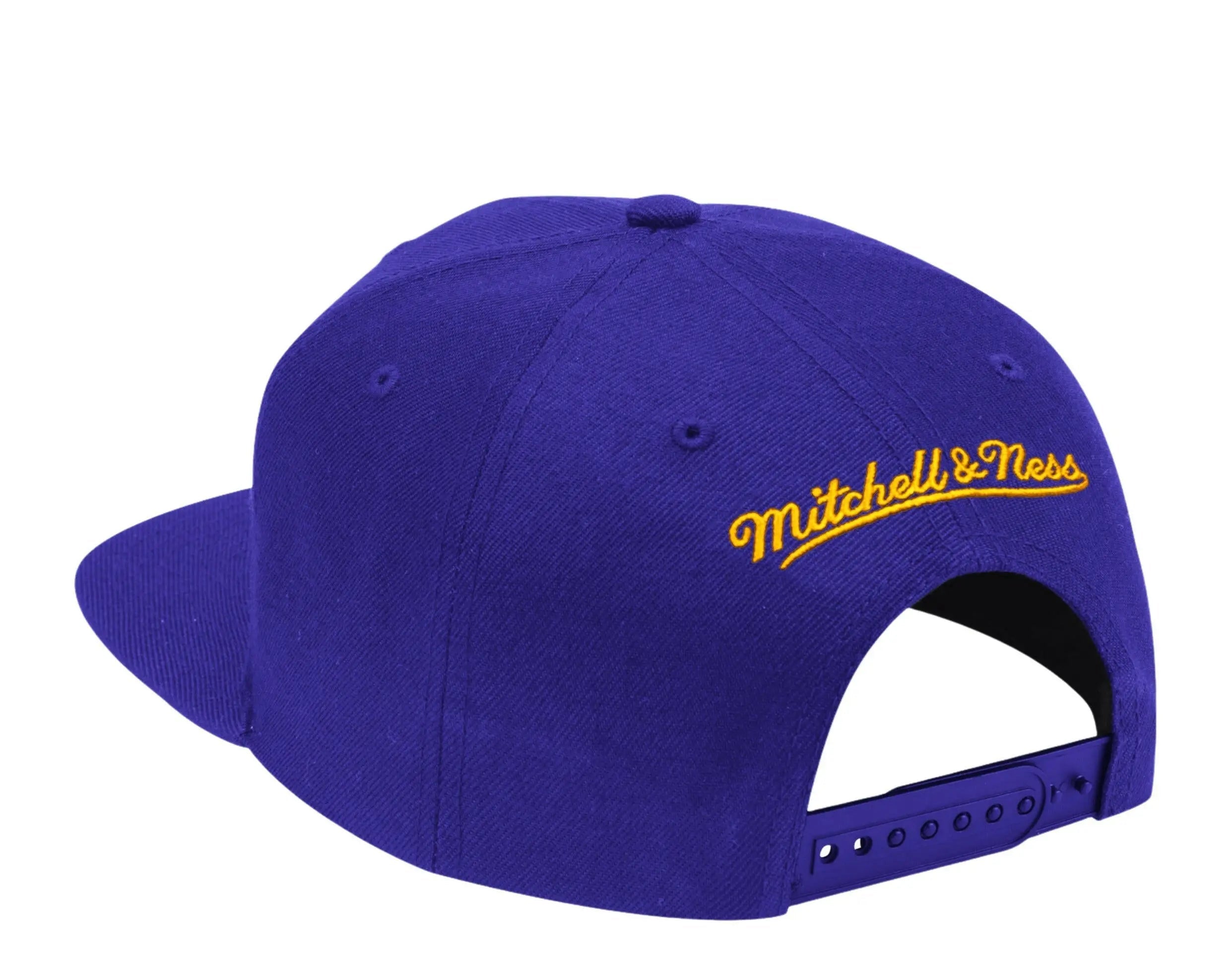 Mitchell & Ness Los Angeles Lakers HWC Team Ground Men Snapback Hat Purple 2