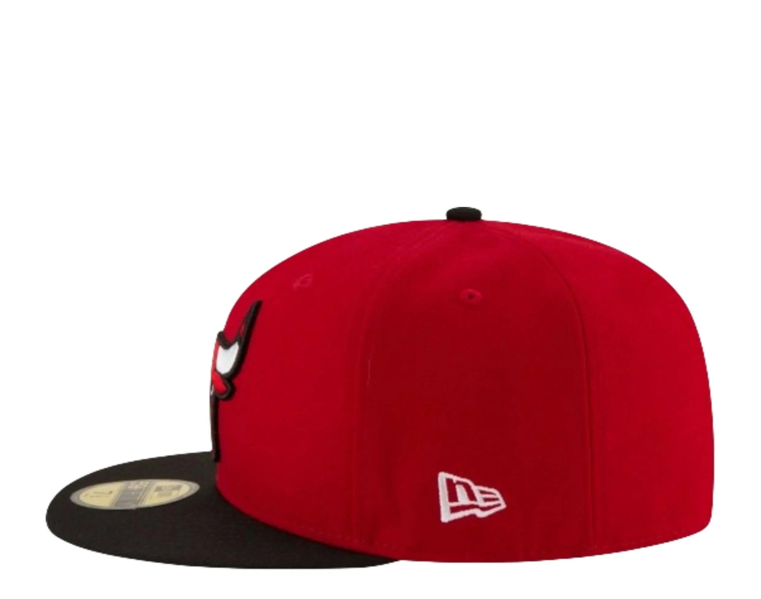 New Era 59Fifty Men Chicago Bulls 2-Tone Fitted Hat Red/Black 4