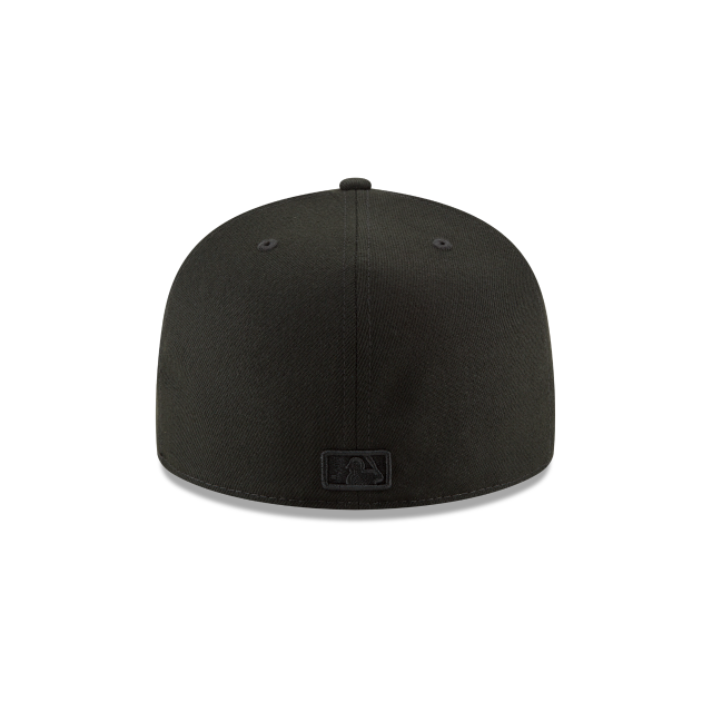 New York Yankees - 59Fifty Blackout Basic Men's Hat, New Era 4