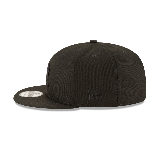 New York Yankees - 9Fifty Limited Edition Black on Black Snapback Hat, New Era 5