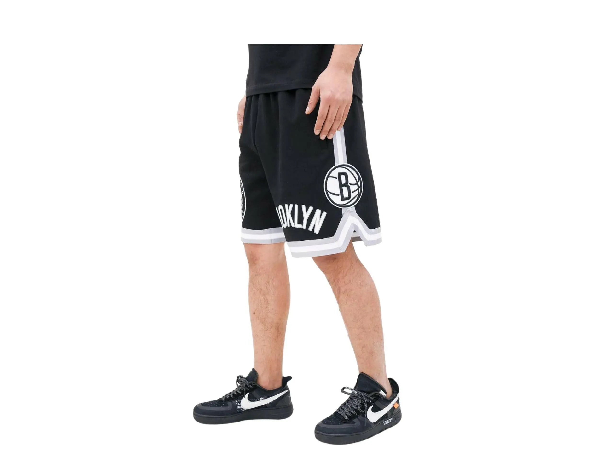 Pro Standard Brooklyn Nets Classic Chenille Men Shorts Black 1