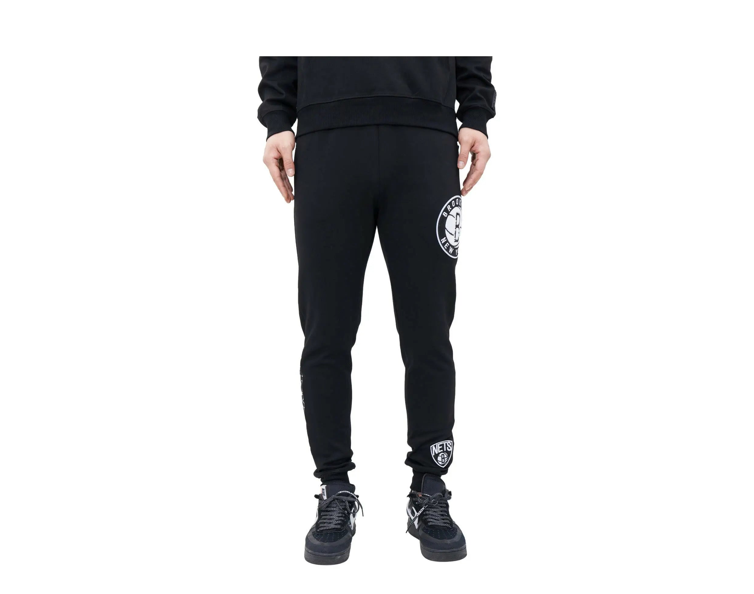 Pro Standard NBA Brooklyn Nets Logo Blended Men Jogger Pants Black 1