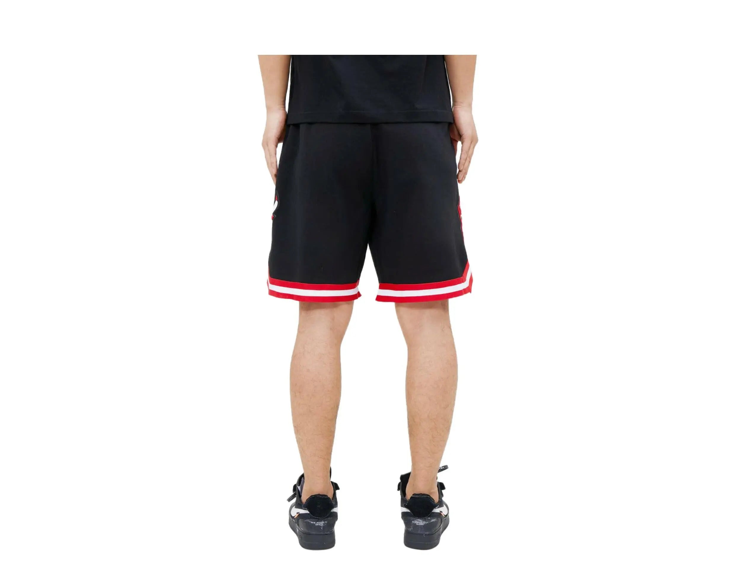 Pro Standard Chicago Bulls Classic Chenille Men Shorts Black 4