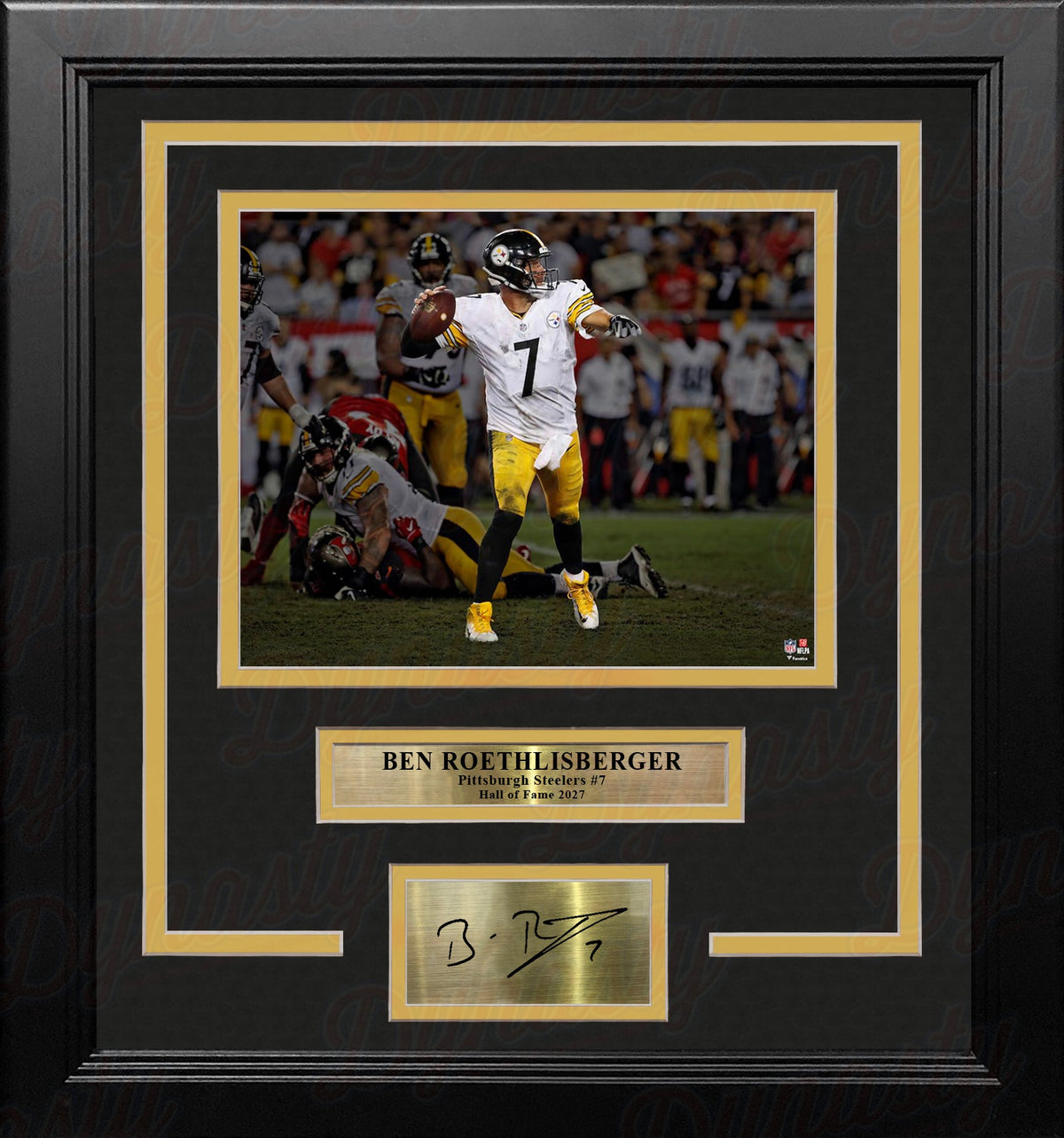 Ben Roethlisberger Blackout Pittsburgh Steelers 8x10 Framed Football Photo with Engraved Autograph 1